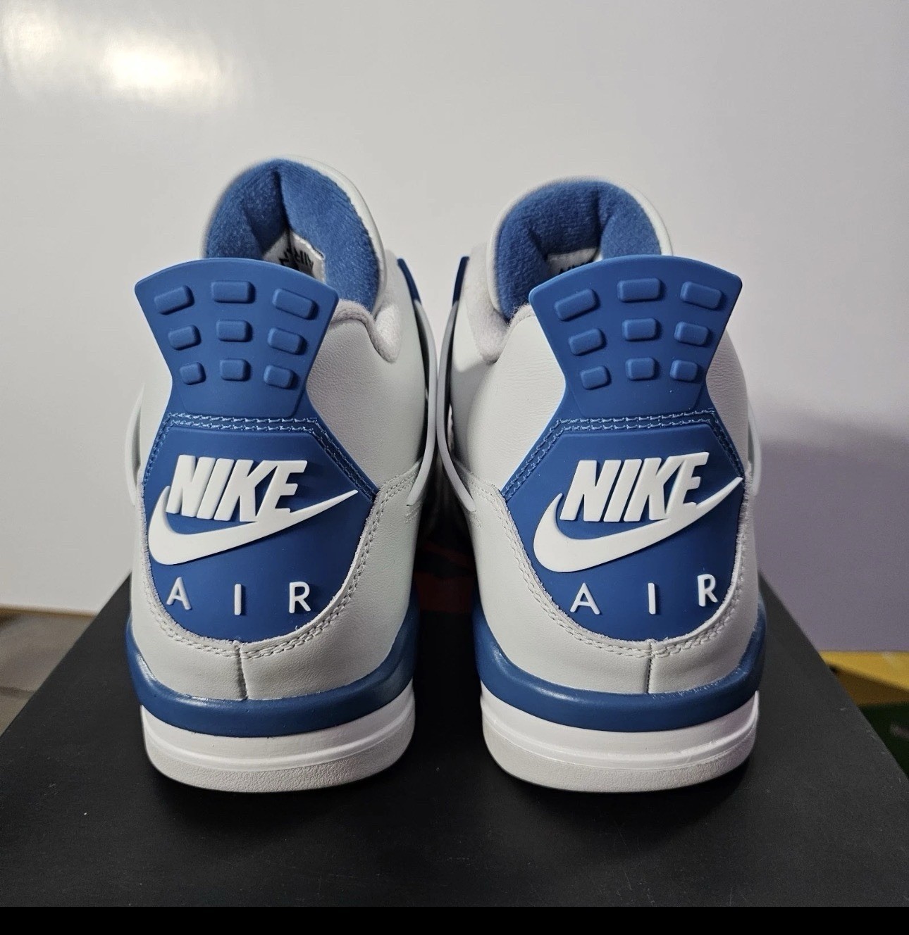 Deadstock Jordan 4 “Military Blue” FV5029-141 Men’s Size 9 New In Box