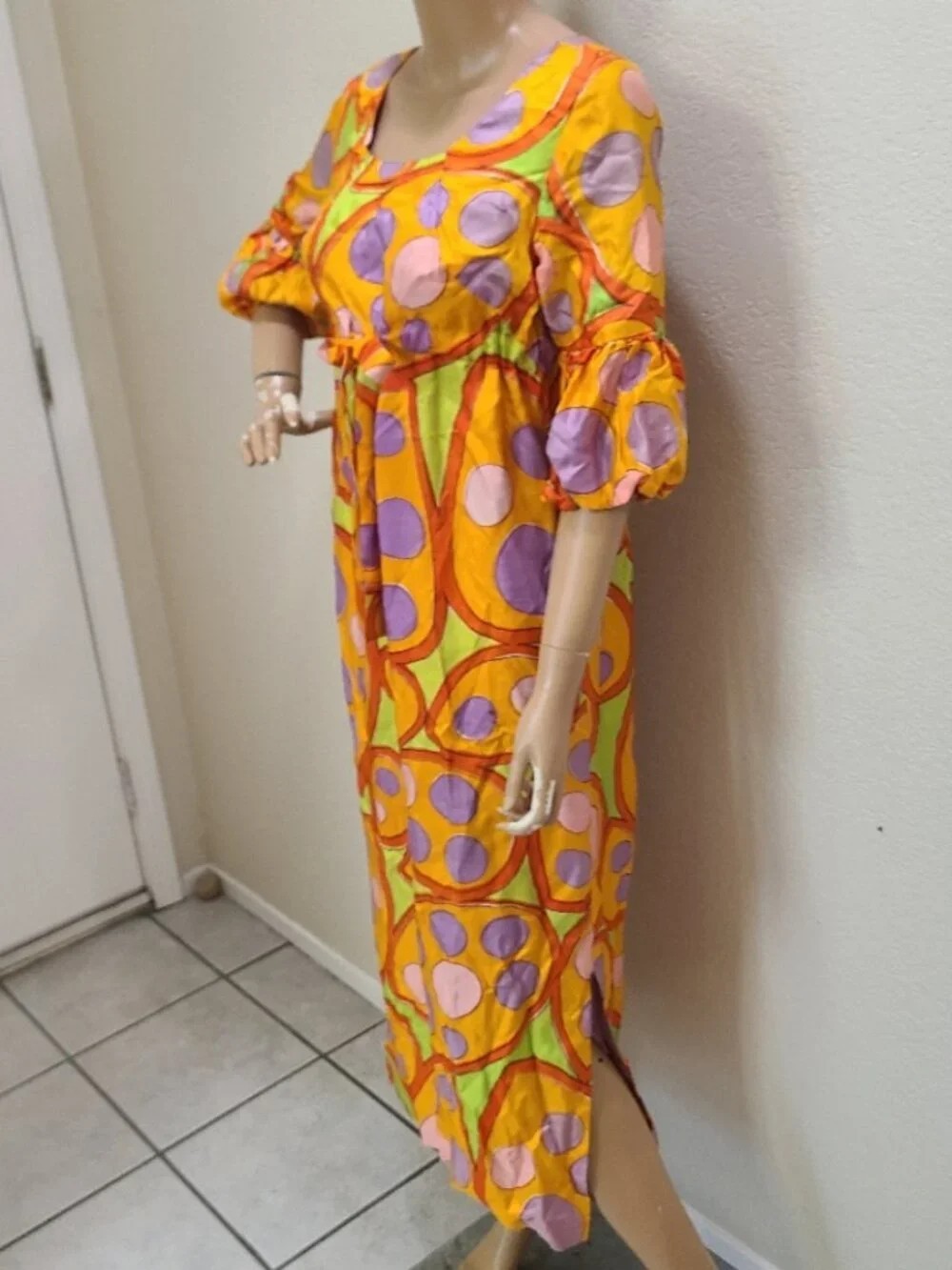 VINTAGE 1960s ALEX COLMAN BRIGHT PRINT CAFTAN HOUSE DRESS POLKA DOT GOWN sz S