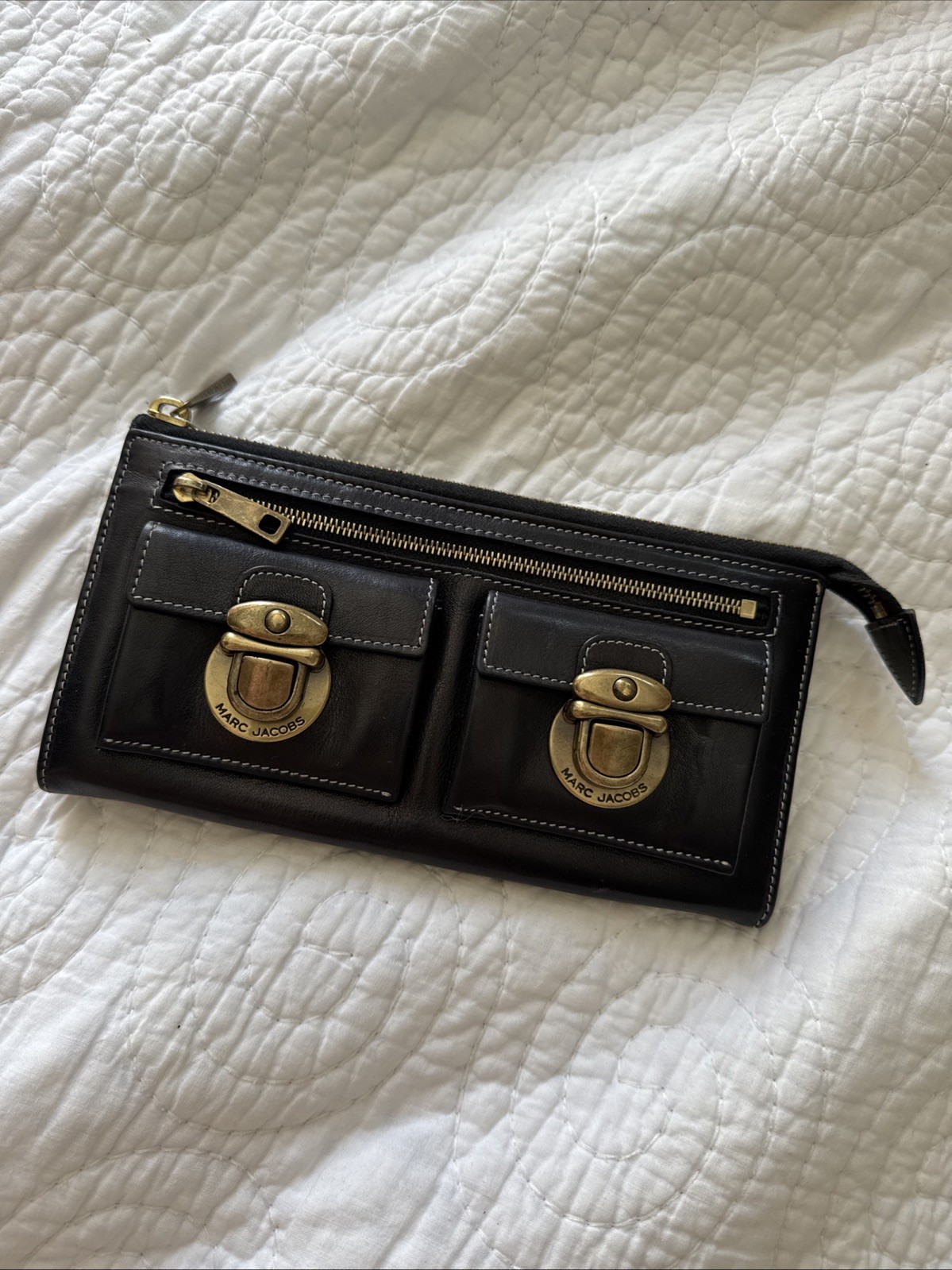 MARC JACOBS Black Leather Wallet Double Front Pockets Push Lock Top Zip Closure