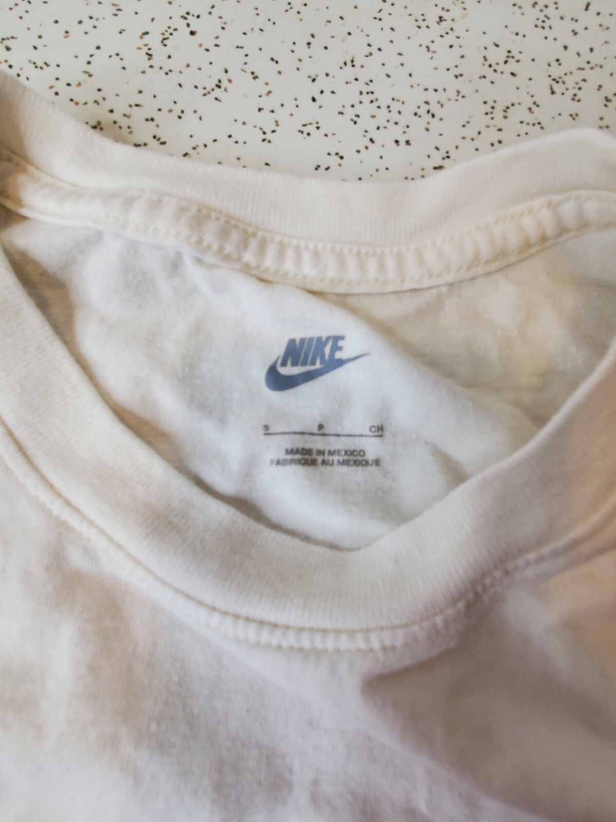 Nike Size S Men’s White Championship Athletics Graphic T-Shirt Gently Worn