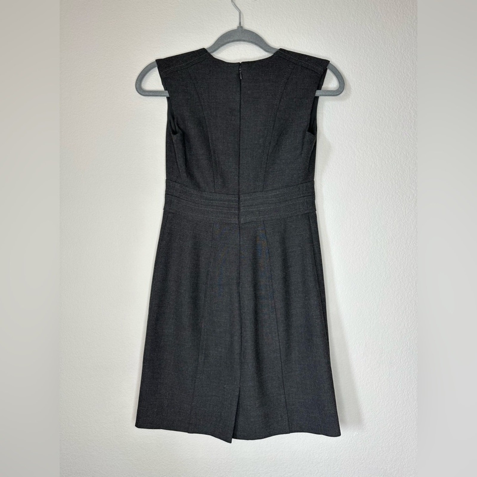 ANN TAYLOR LOFT PETITES Structured A-Line Mini Dress in Charcoal Grey 0P