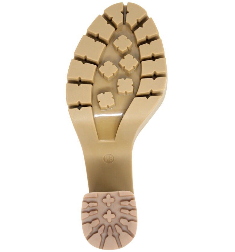 Charles By Charles David Verbal Beige Block Heel Sandals. Size 9.5 NIB!