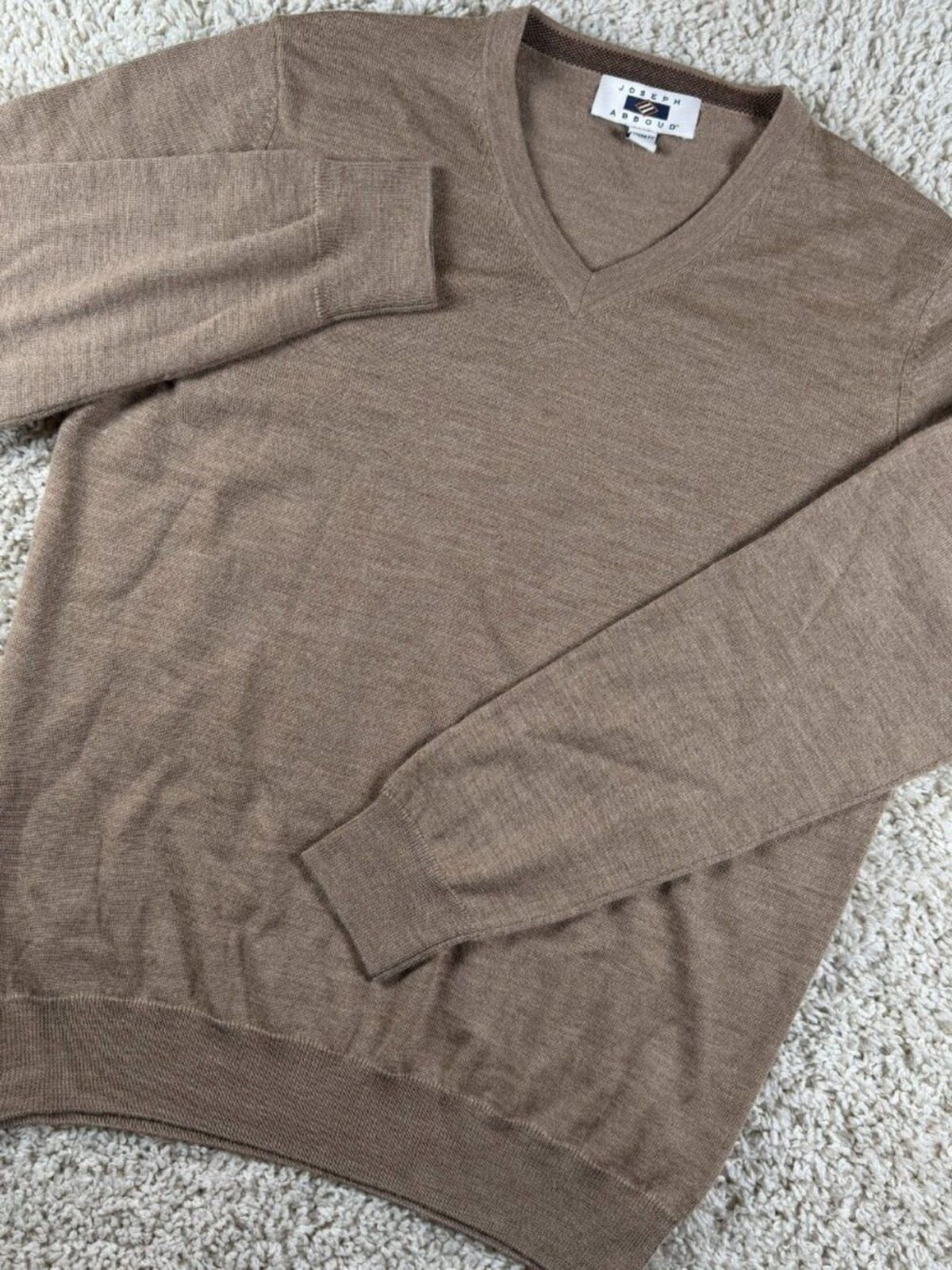 Joseph Abboud 100% Merino Wool V-Neck Sweater Men’s Large Taupe Brown