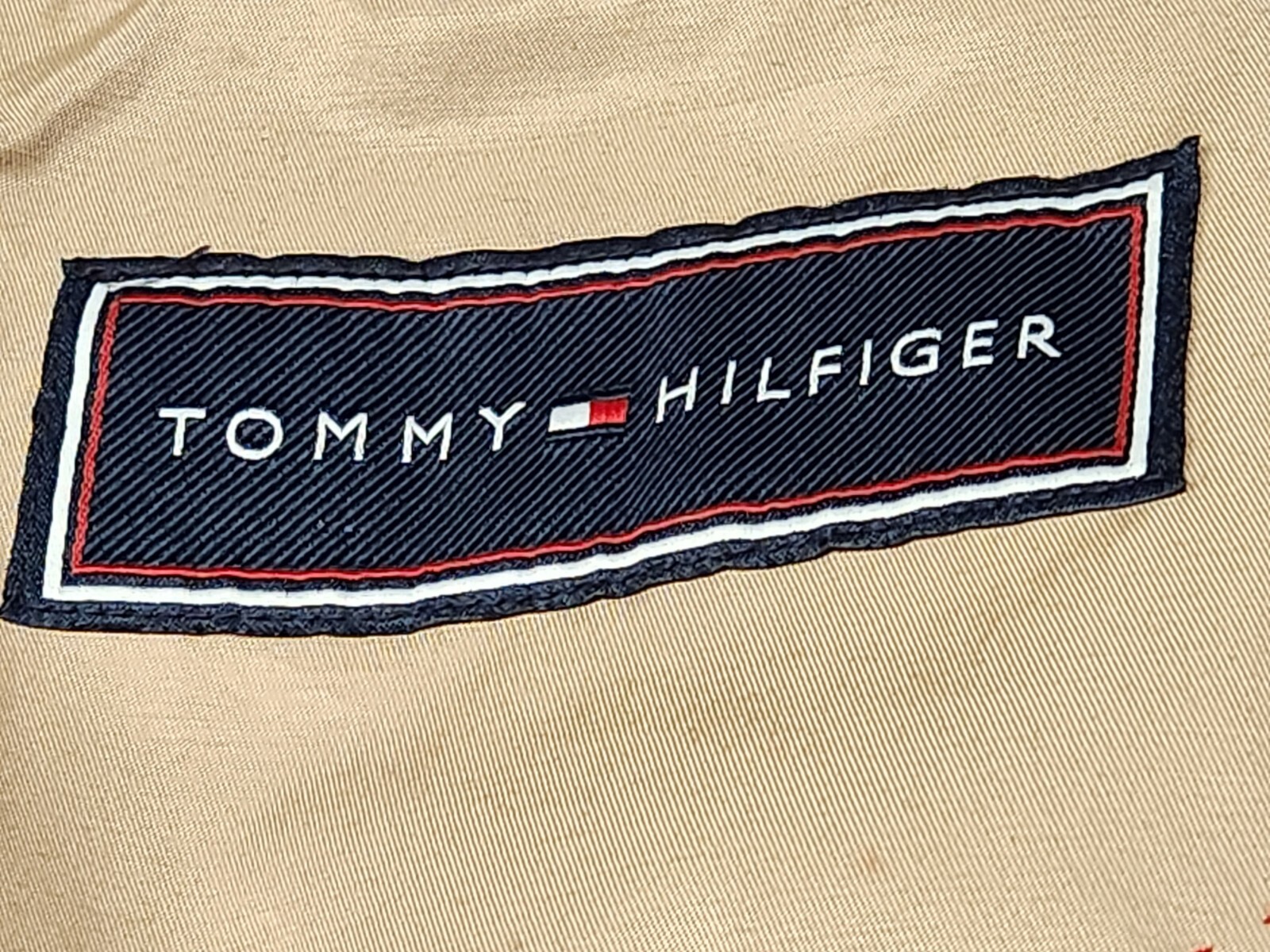 Tommy Hilfiger Double-Breasted Khaki Trench Coat Belt Hood Pockets Size Med EUC