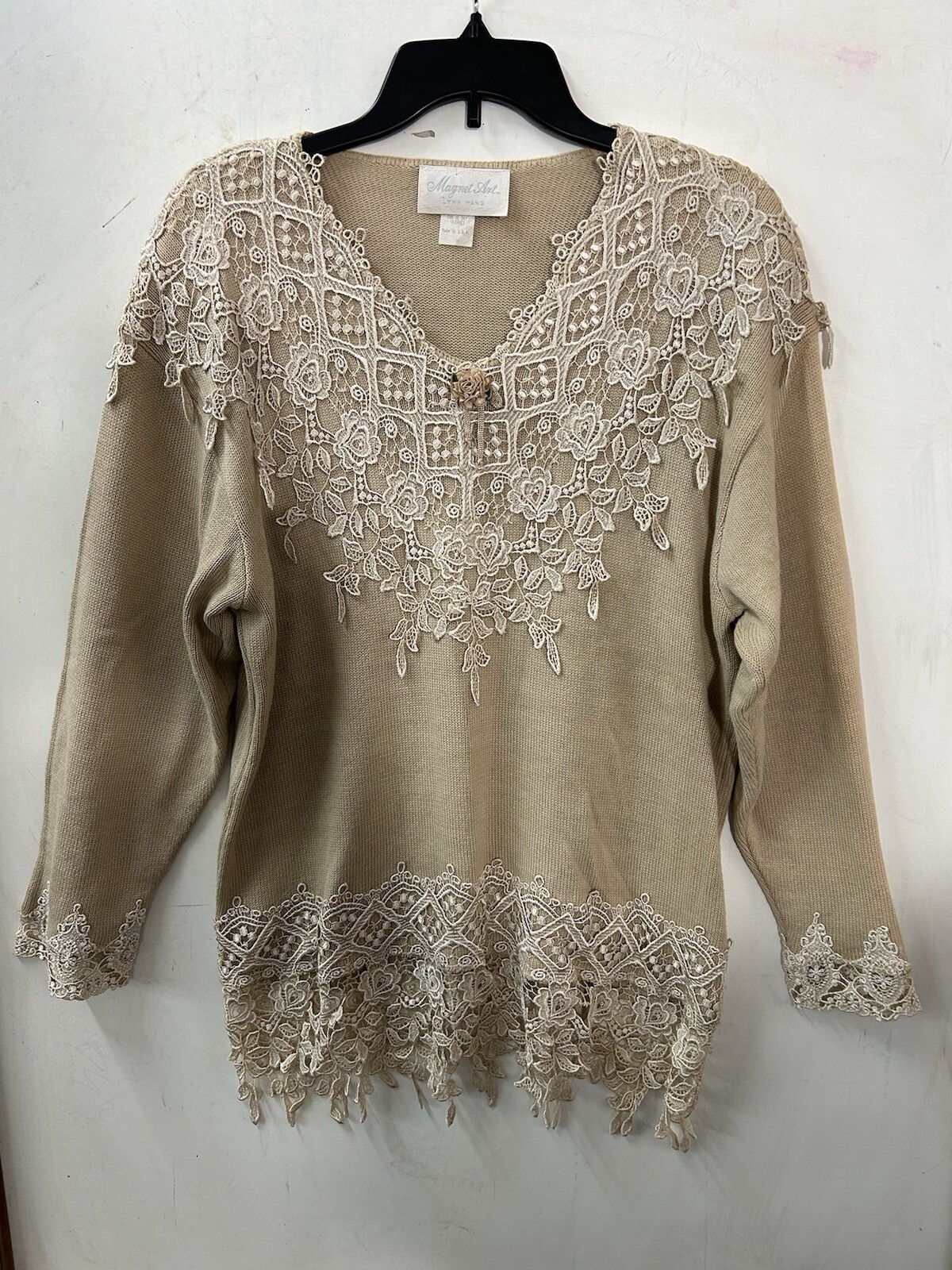VTG Magnet Art Lynn Yang Size M Floral Lace Sweater Brown Cottage Core Coquette