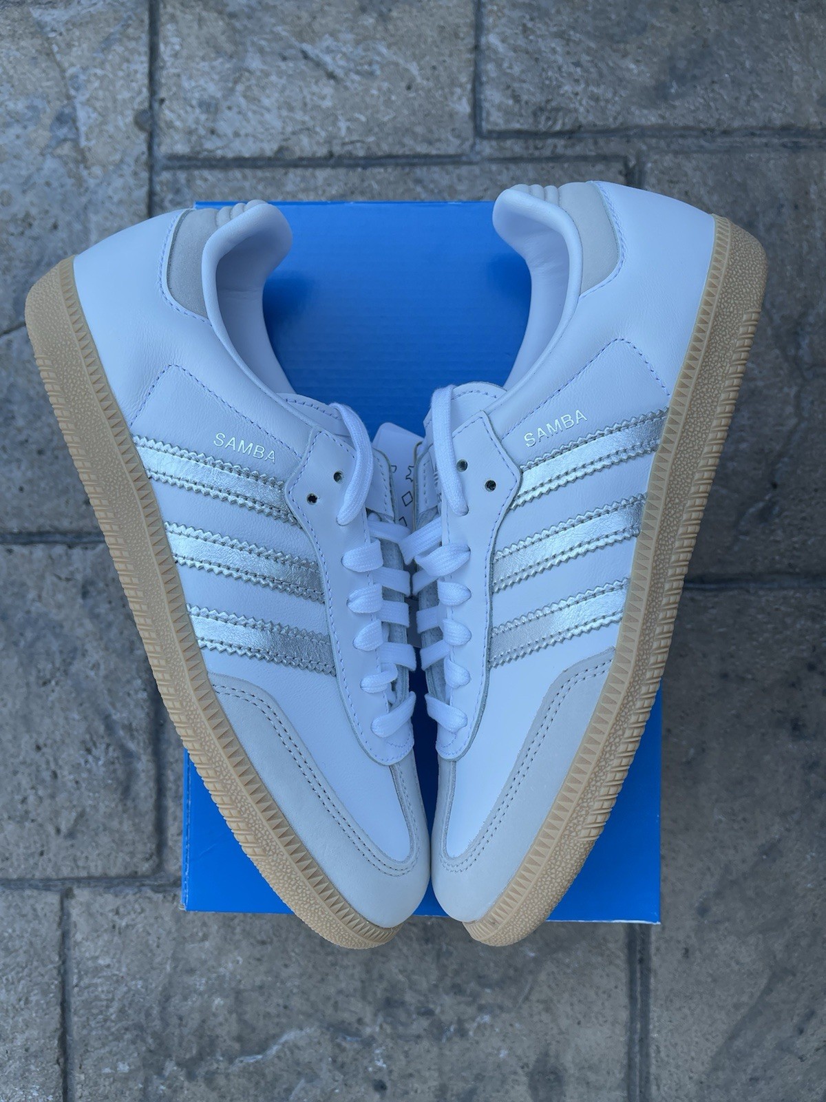 Size US 6 Women’s – Adidas Samba OG ‘White Silver Metallic Grey Sneakers