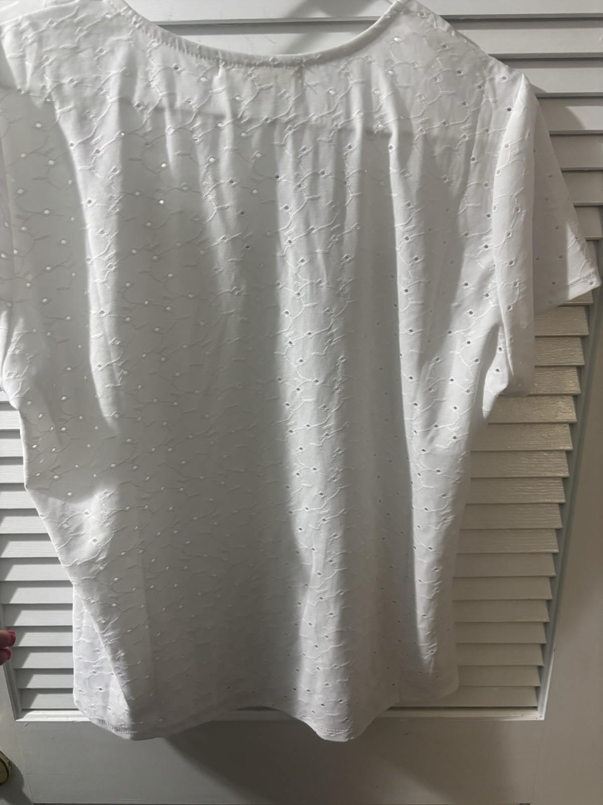 Eye Candy White Solid Split Neck Knit Short Sleeve Eyelet Pullover Top 2X