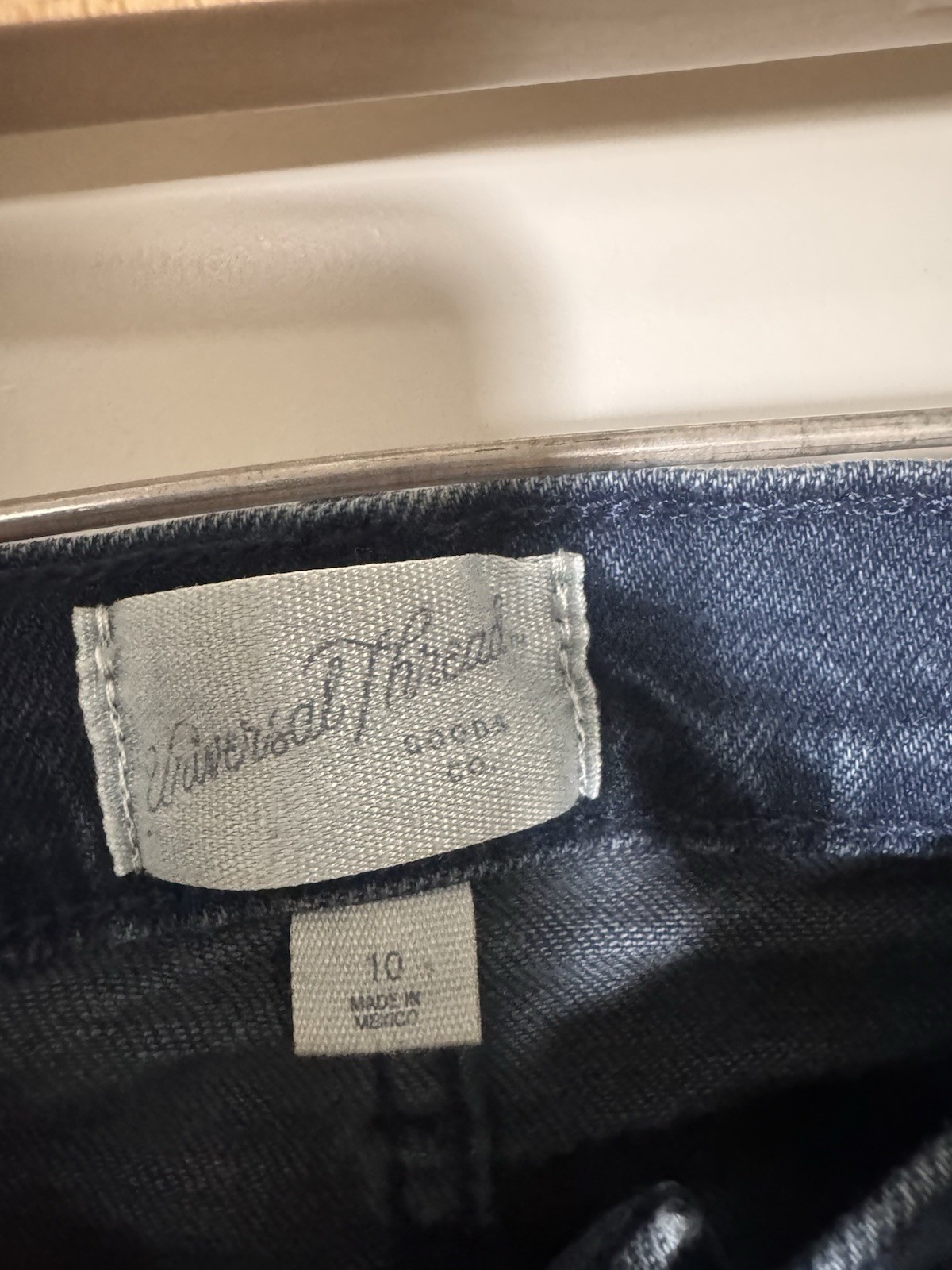Universal Thread mid Rise Slim Jeans Blue Dark Wash Stretch 5Pocket Button 10