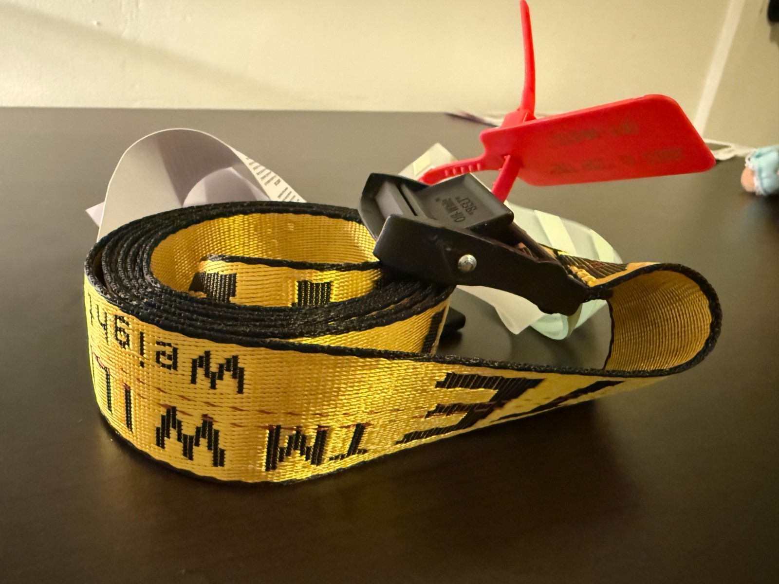 OFF-WHITE Men Yellow Industrial Logo Buckle Woven Belt One Size ✅