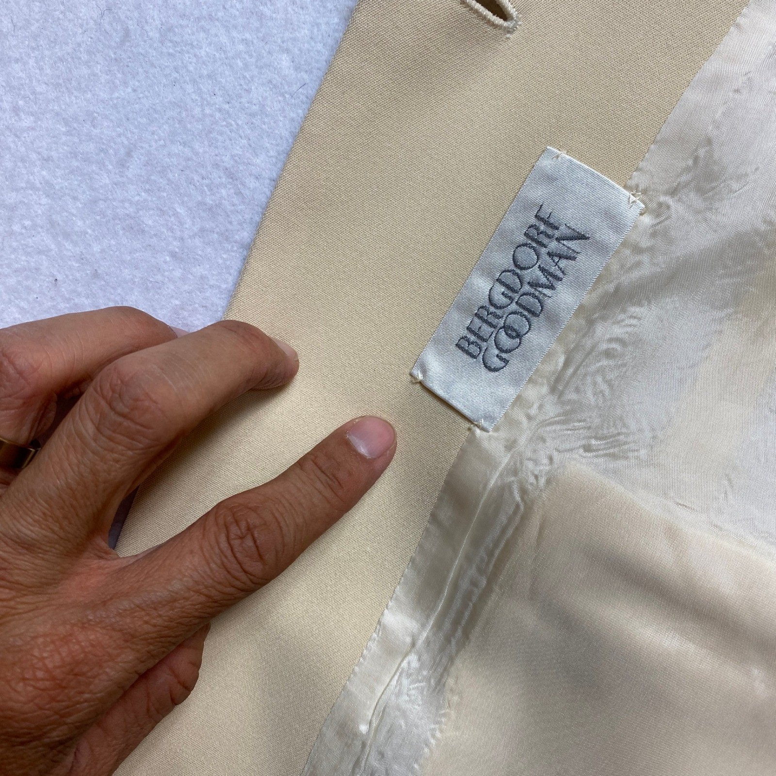 Giorgio Armani Blazer 12 US IT 46 Cream Borgonuovo Silk Wool Bergdorf