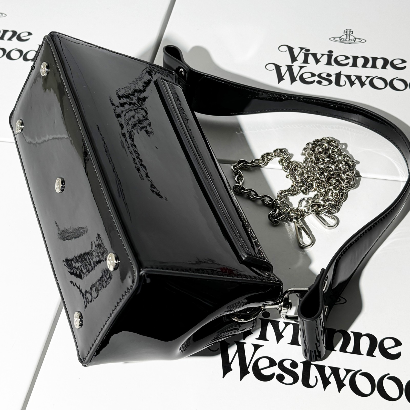Vivienne Westwood Hazel Medium Shoulder Bag Patent Leather Black F/S JP [DDP]