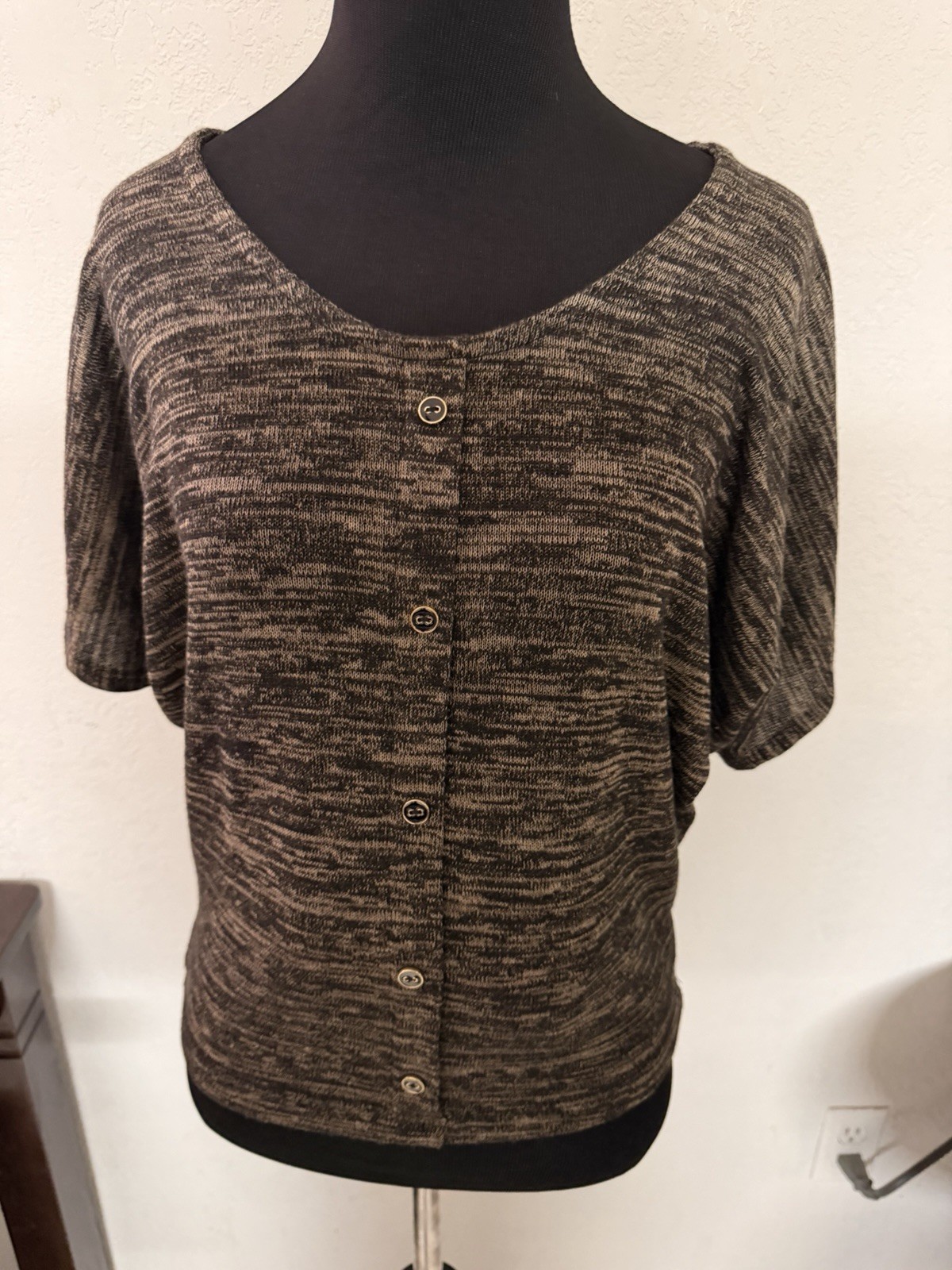 A’gaci Black&Brown Beautiful Tank Top With Button Detail