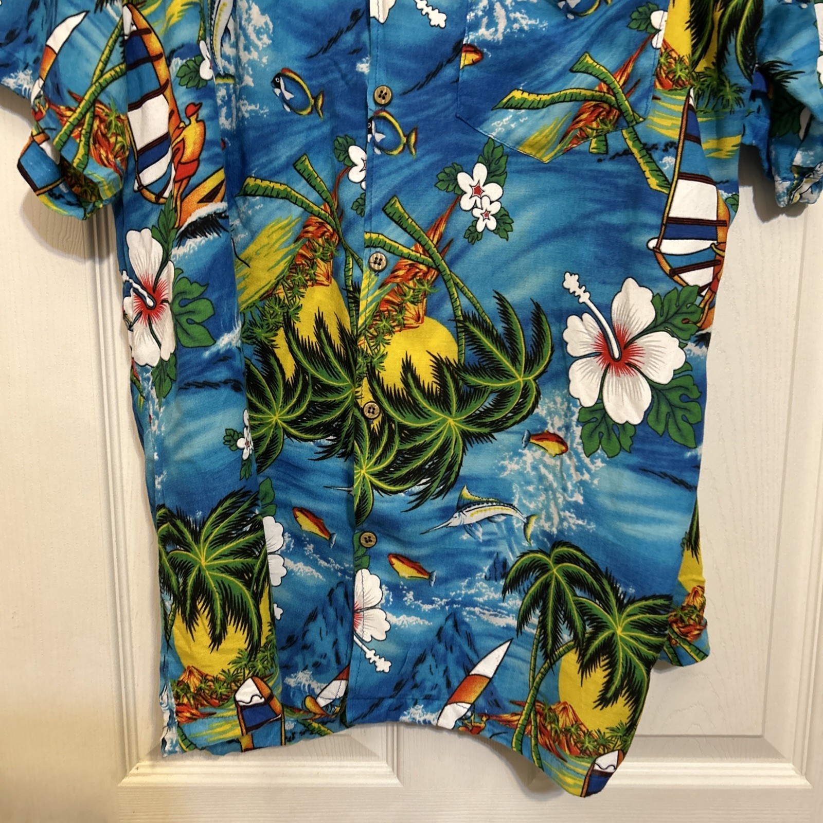 ISLAND EXPRESSIONS 100%RAYON hand wash Blue Button Front size XXXXL
