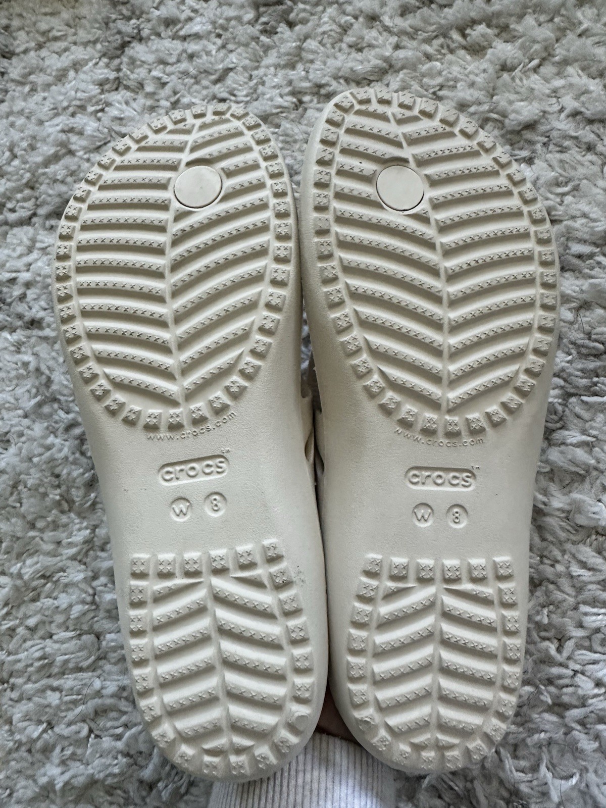 Crocs Kadee II Women’s Flip Flops Sandals Beige Bone Size 8 Comfort Lightweight