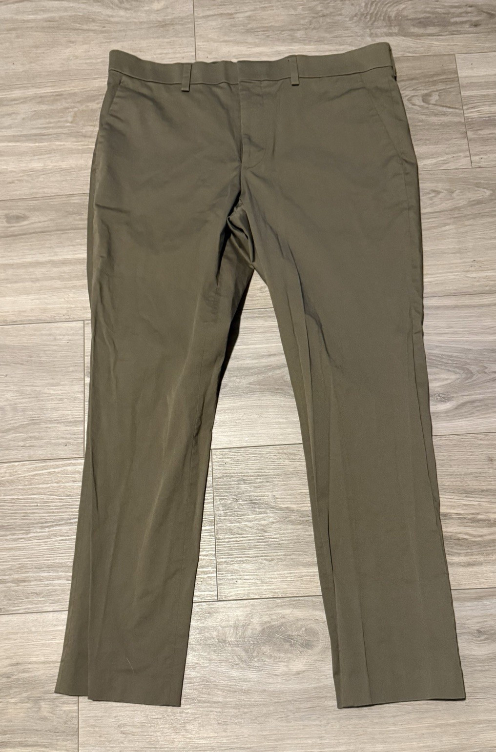 Express Men’s Slim Fit Green Chino Pants Cotton Twill Flat Front Pockets 32×30