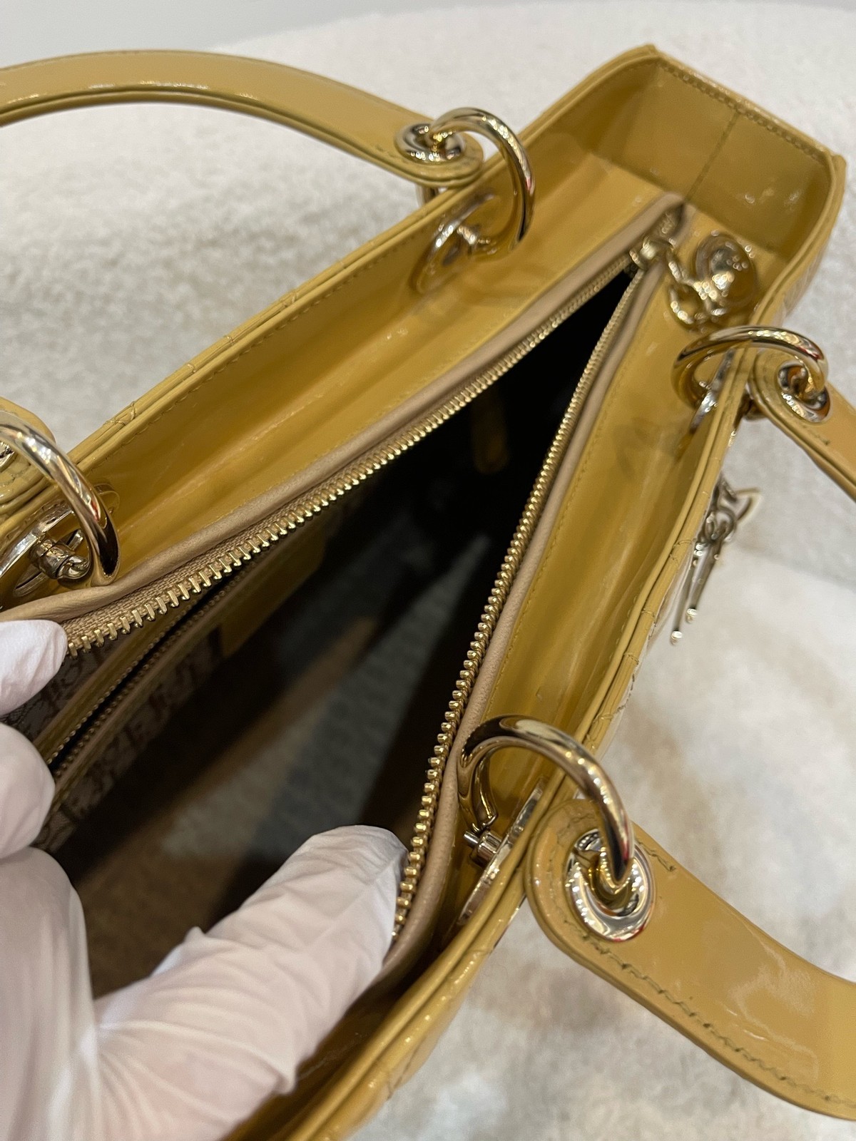 Dior Pre-Owned Authentic Luxury Handbag Yellow 32*25*11 Free Tracked Shipping