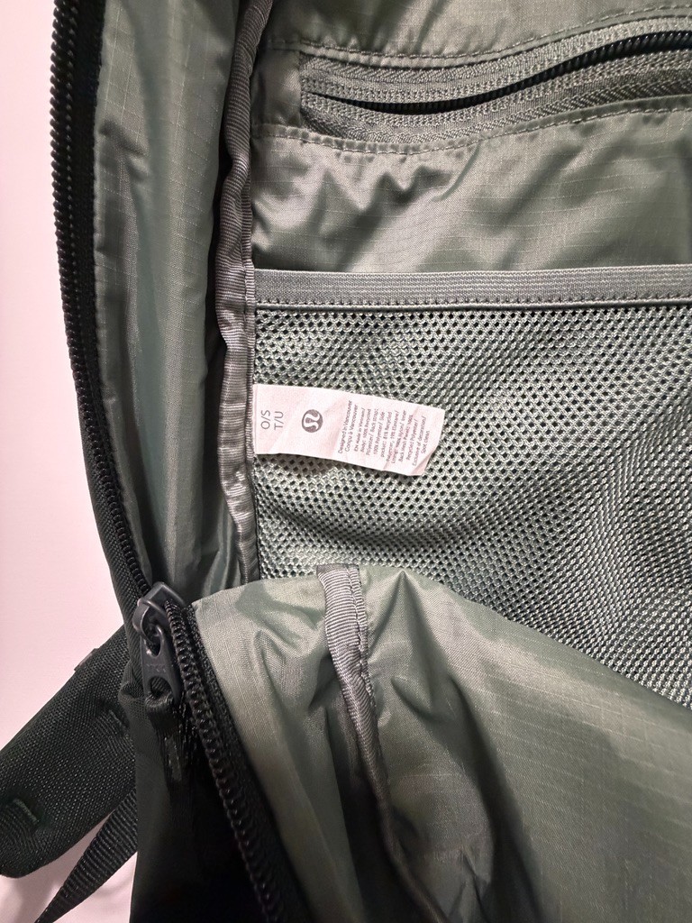 Lululemon Backpack Dark Forest Green 20″ Adjustable Straps Laptop Bag Everyday