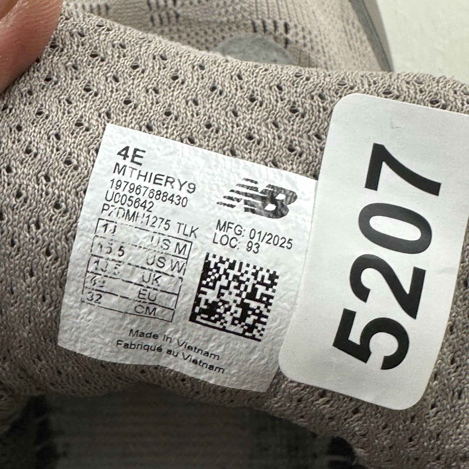 New Balance Fresh Foam X Hierro v9 GTX Shoes Men 14 4E EEEE MTHIERY9 Gray Beige