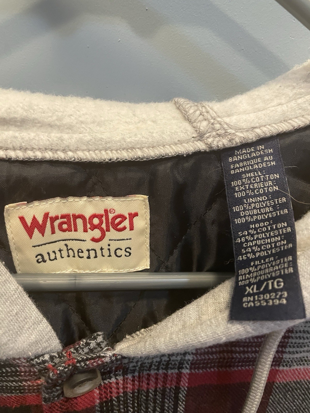 Wrangler Men’s Plaid Hooded Quilted Lined Button Jacket Pockets Red XL