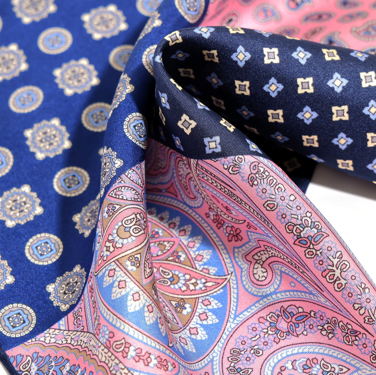 Men’s 100% Silk Multi-Color Paisley Geometric Pocket Square Hand Rolled 11.8″