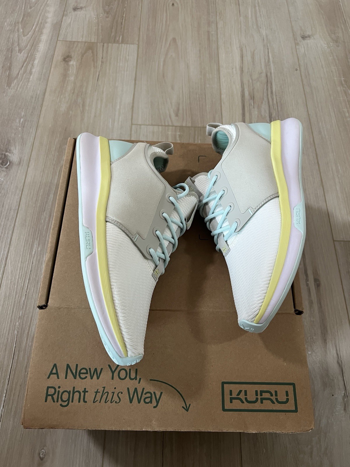 Kuru Atom Womens Size 9.5 Athletic Bright white/iceblue Shoes Sneakers