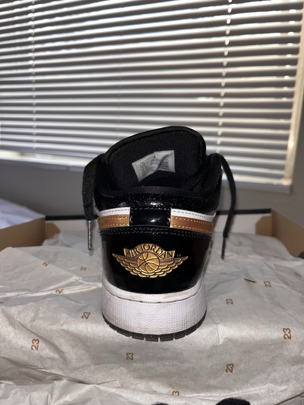 Size 6.5 – Air Jordan 1 Low Gold Toe
