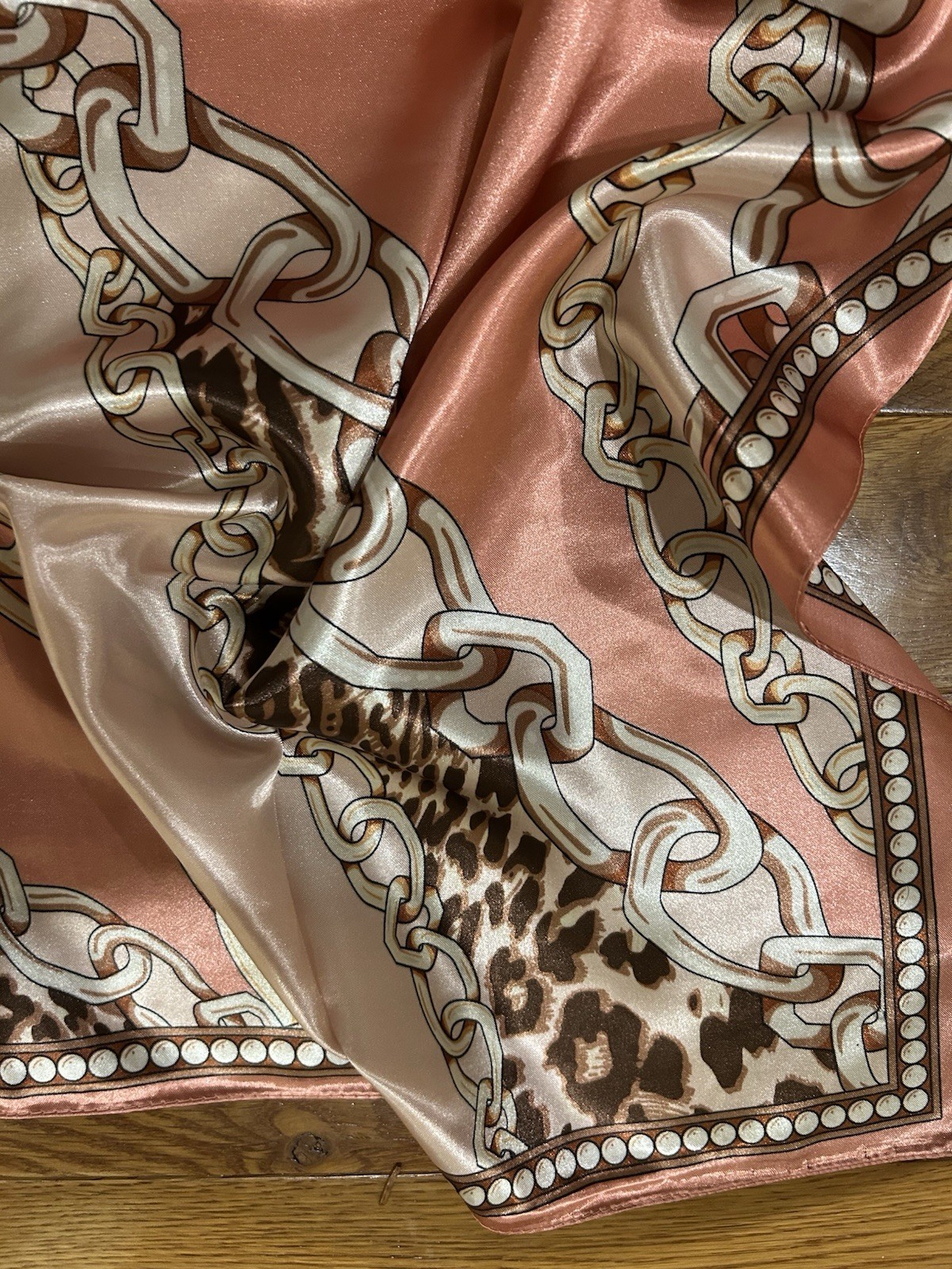 CLASSIC Leopard&chain Print pink SQUAR SILKY SCARF hand rolled edges 35/35