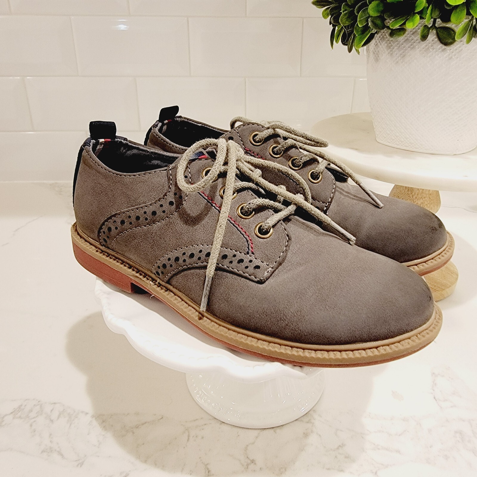 TOMMY HILFIGER Michael Pearl Boys Oxford Grey Lace Up Shoes Size 12