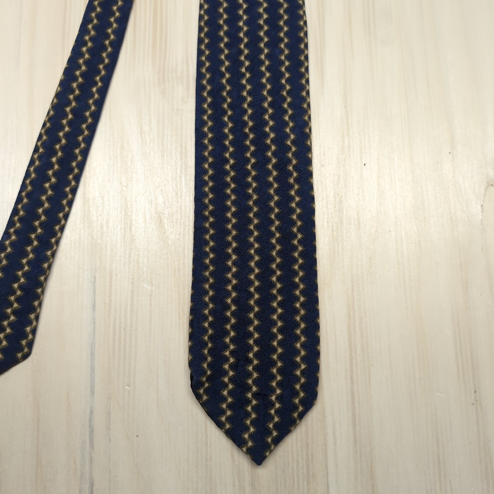 Vintage Men’s Hugo Boss 3”x59” Dark Blue & Orange, 2000-2009 Made in Italy