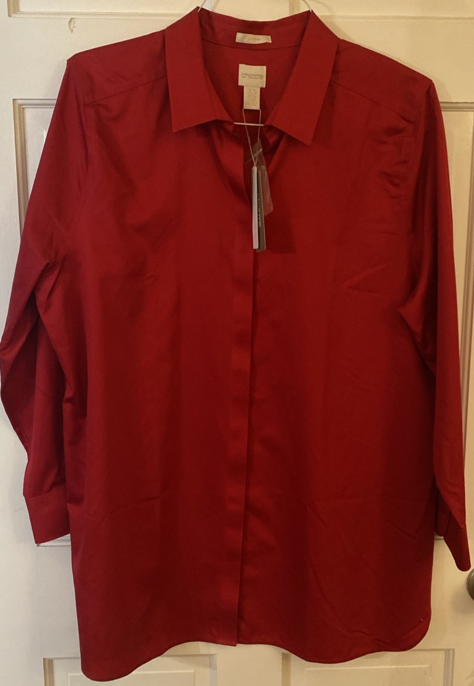 Chicos Shirt Size 3.5 (18) Red 3/4 Sleeve No Iron SateenButton Up Career Office