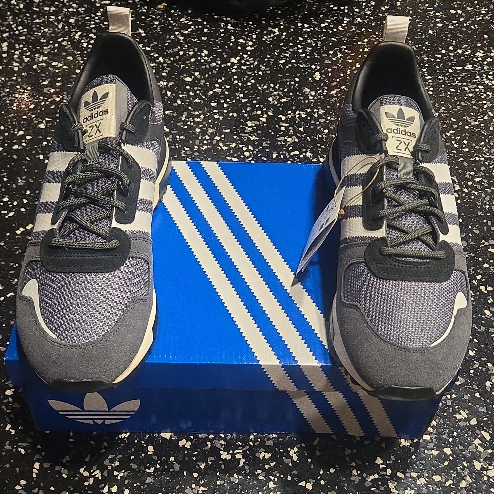adidas ZX 700 HD Gray/White/Black Low Top Mesh Cushioned Sneakers H01851