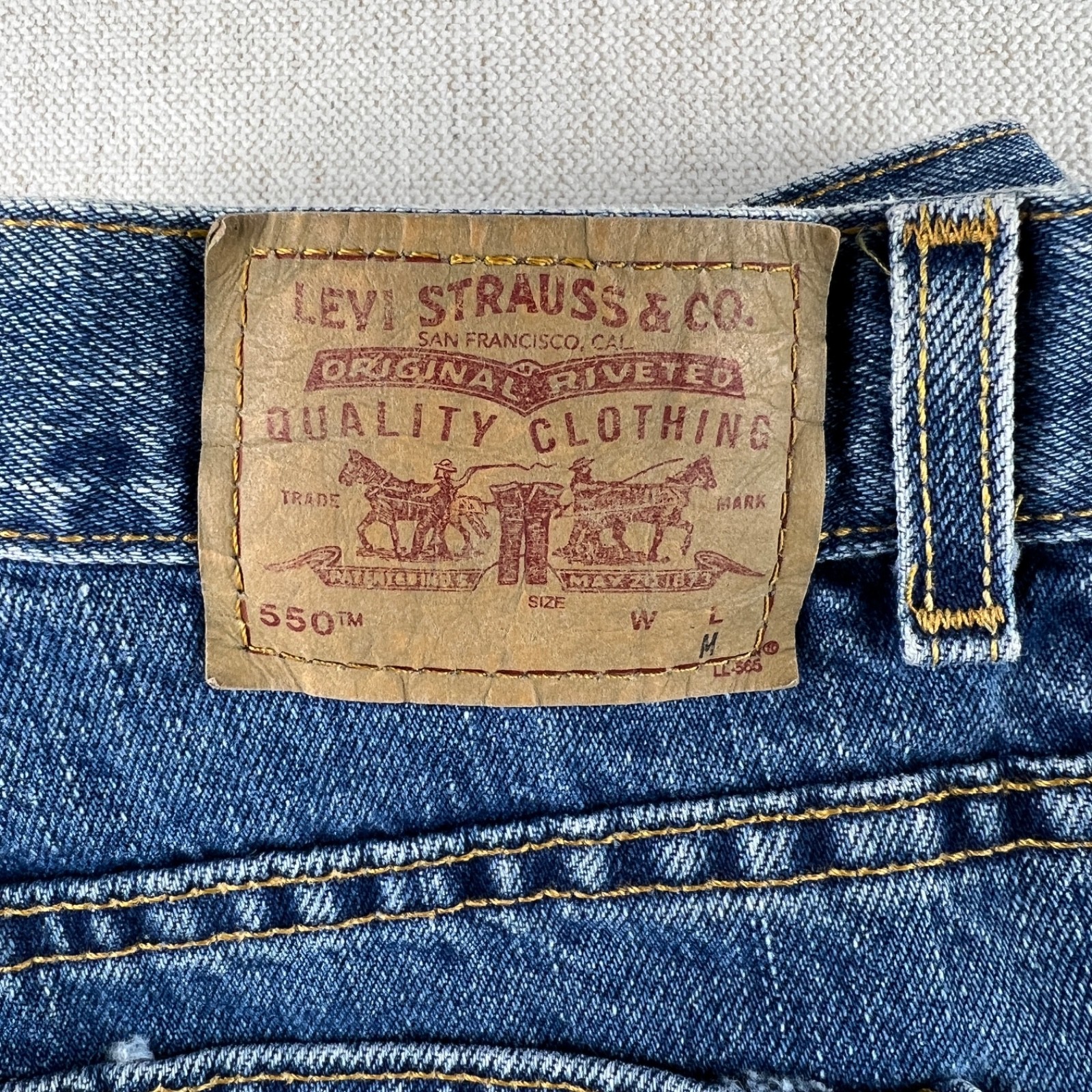 Vtg 90s Levis 550 10in Rise Mom Jeans size 10 Petite Classic Relaxed fit