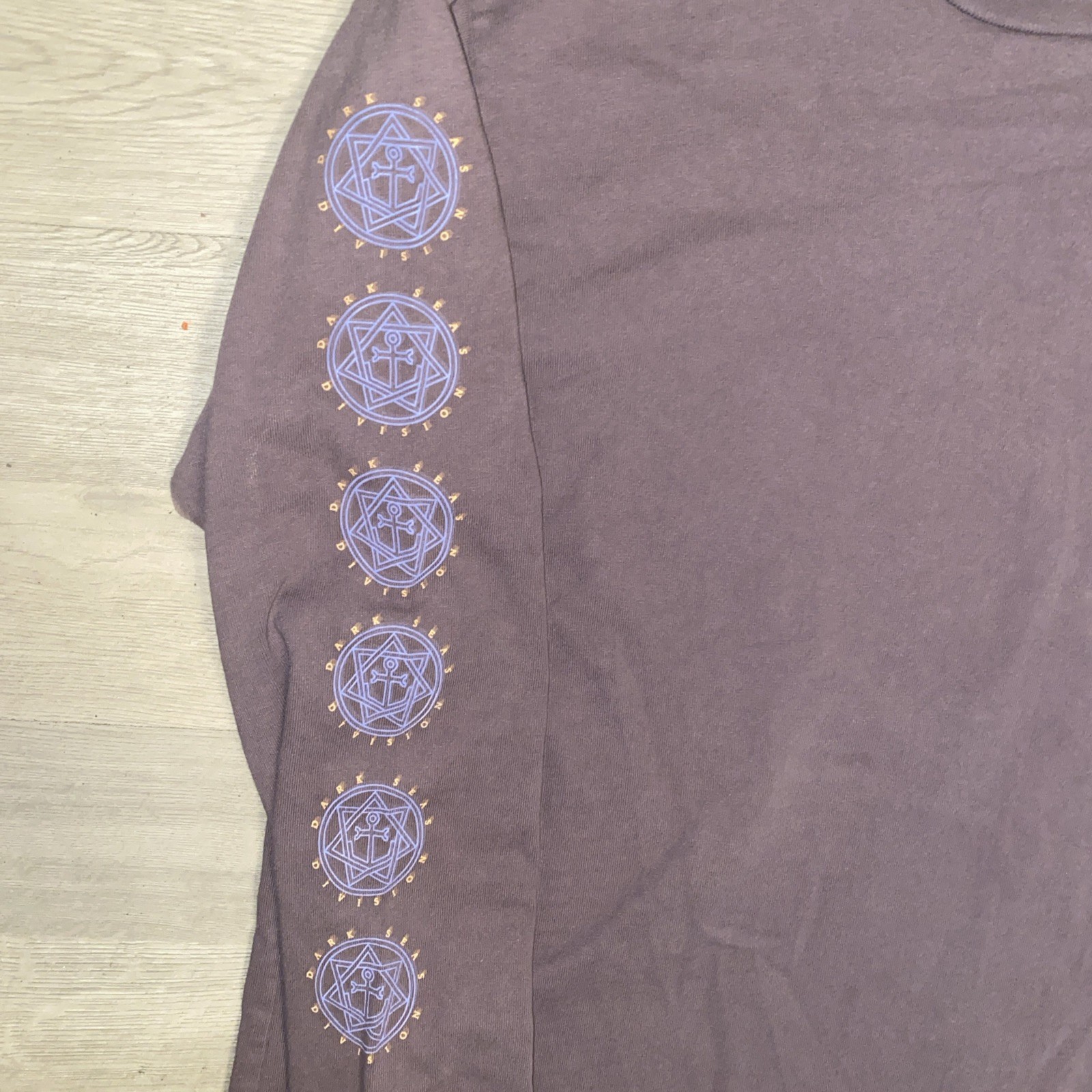 Dark Seas Division Long Sleeve T-Shirt Large Plumb Rose Anchor
