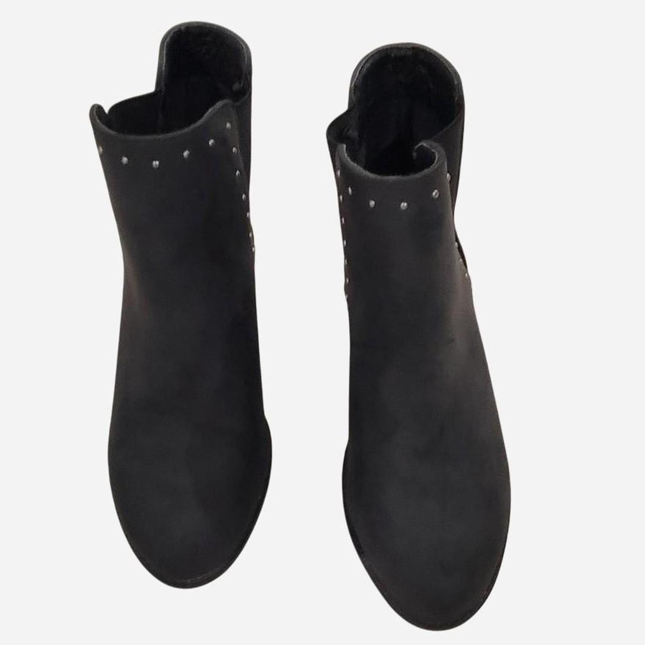 Ash-black ankle boots with subtle stud details