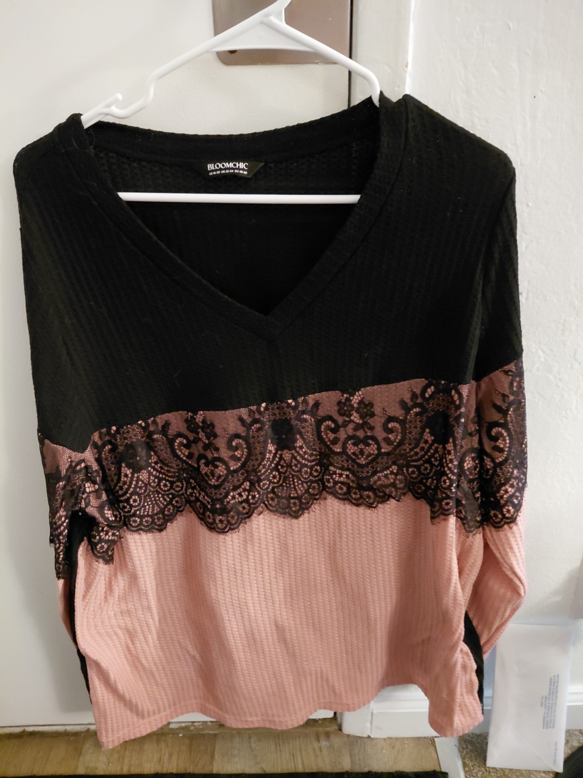 1 Bag Of Random Used 2X Clothes