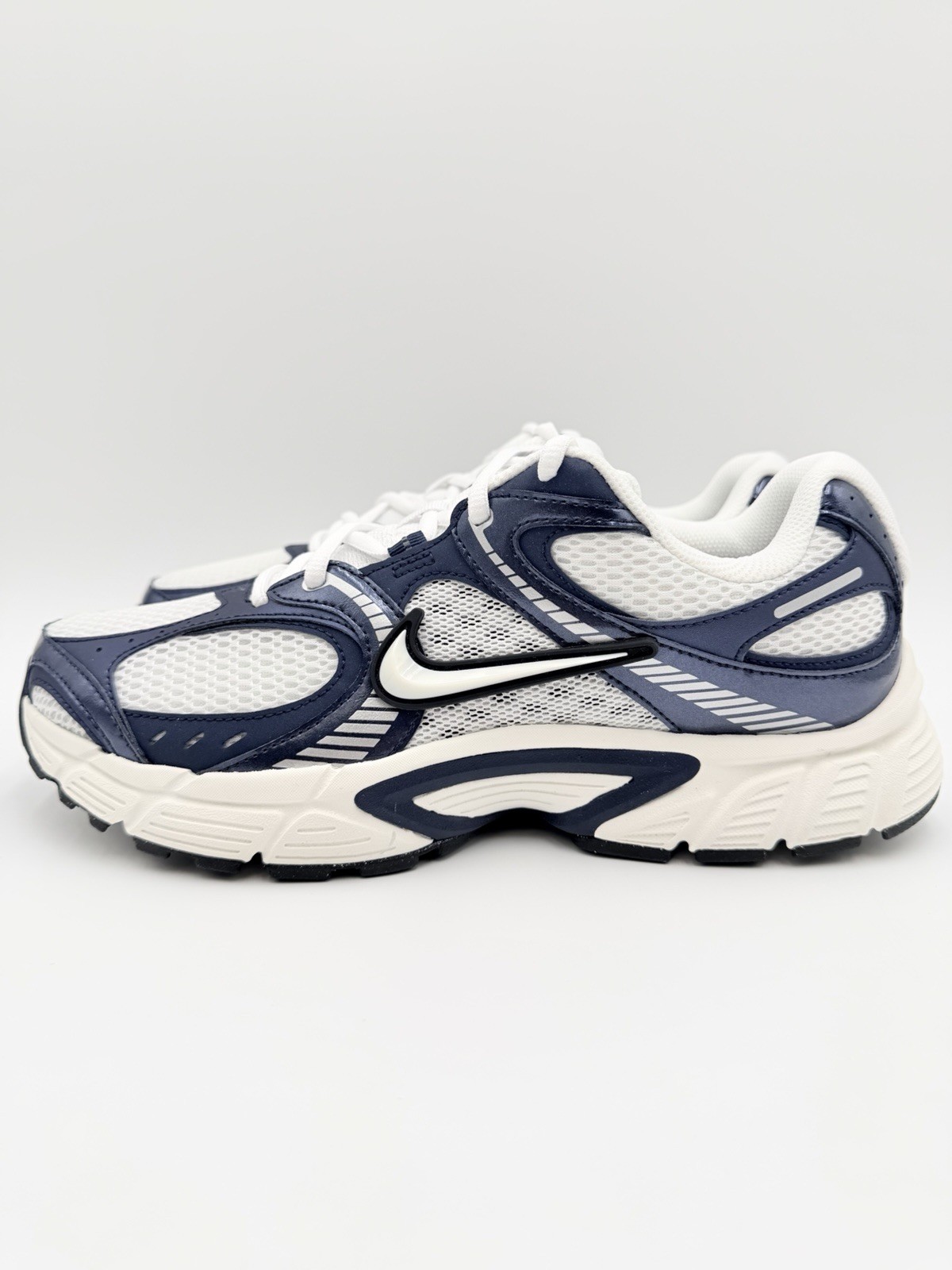 Nike Men’s V5 RNR Size 10.5 White Midnight Navy Metallic |HJ5228-109|