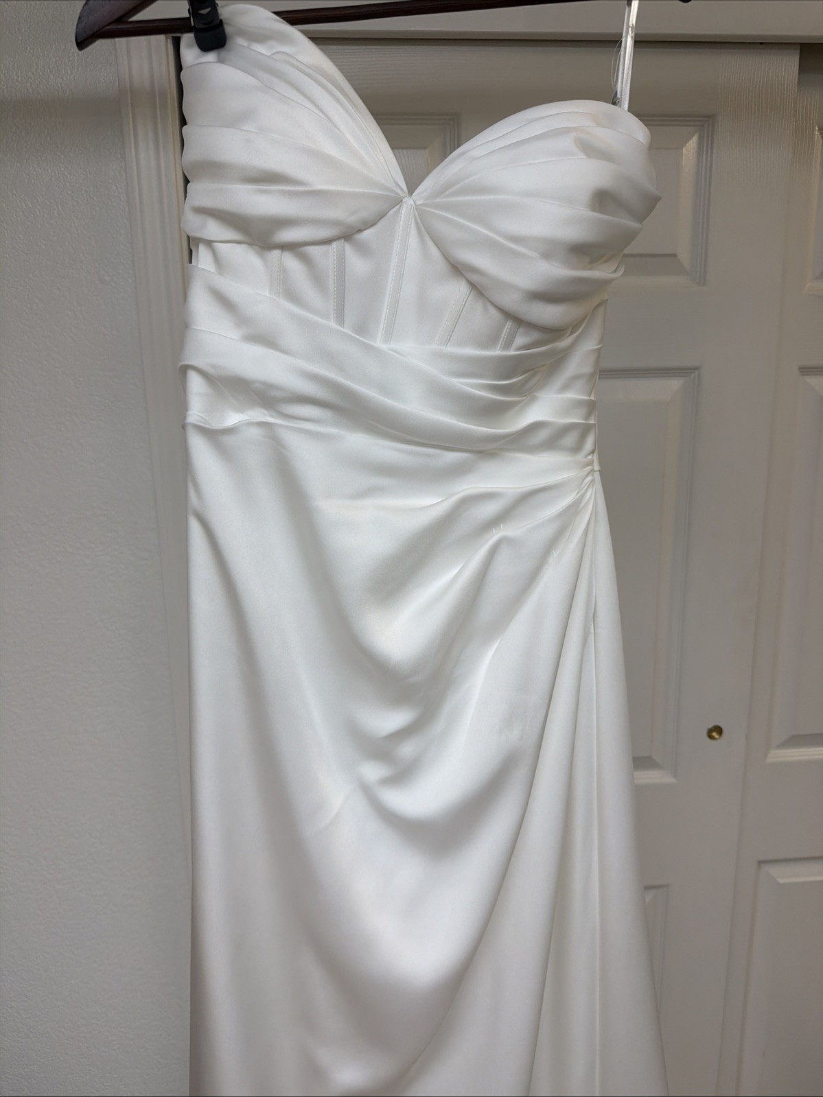 Morilee Strapless White Size 10 Wedding Dress