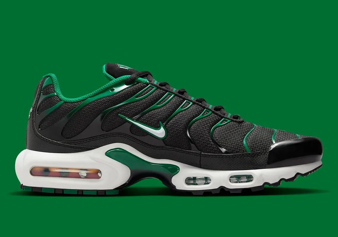 Nike Air Max Plus Black Malachite Green White DM0032-009 Mens Size 10