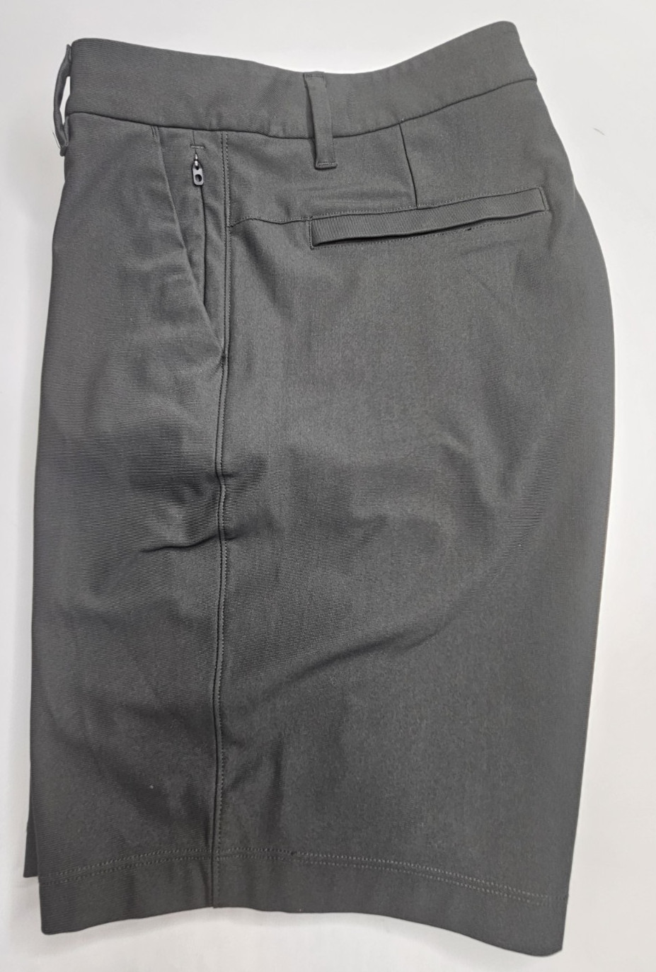7D 7Diamonds Infinity Olive Green Shorts Men’s 30 Flat Front
