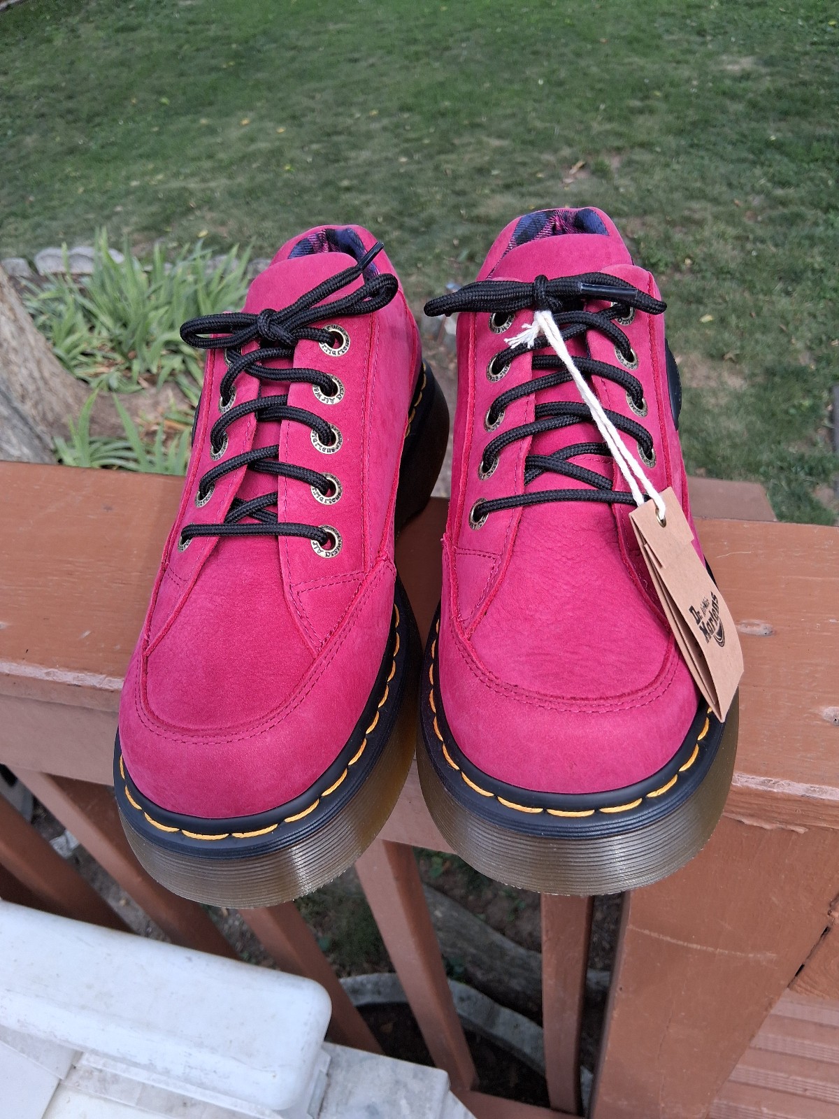 NEW! WOMENS DR MARTENS DMS BUZZ 51 FUSHIA SUEDE OXFORD SHOES SZ 8 NJ004
