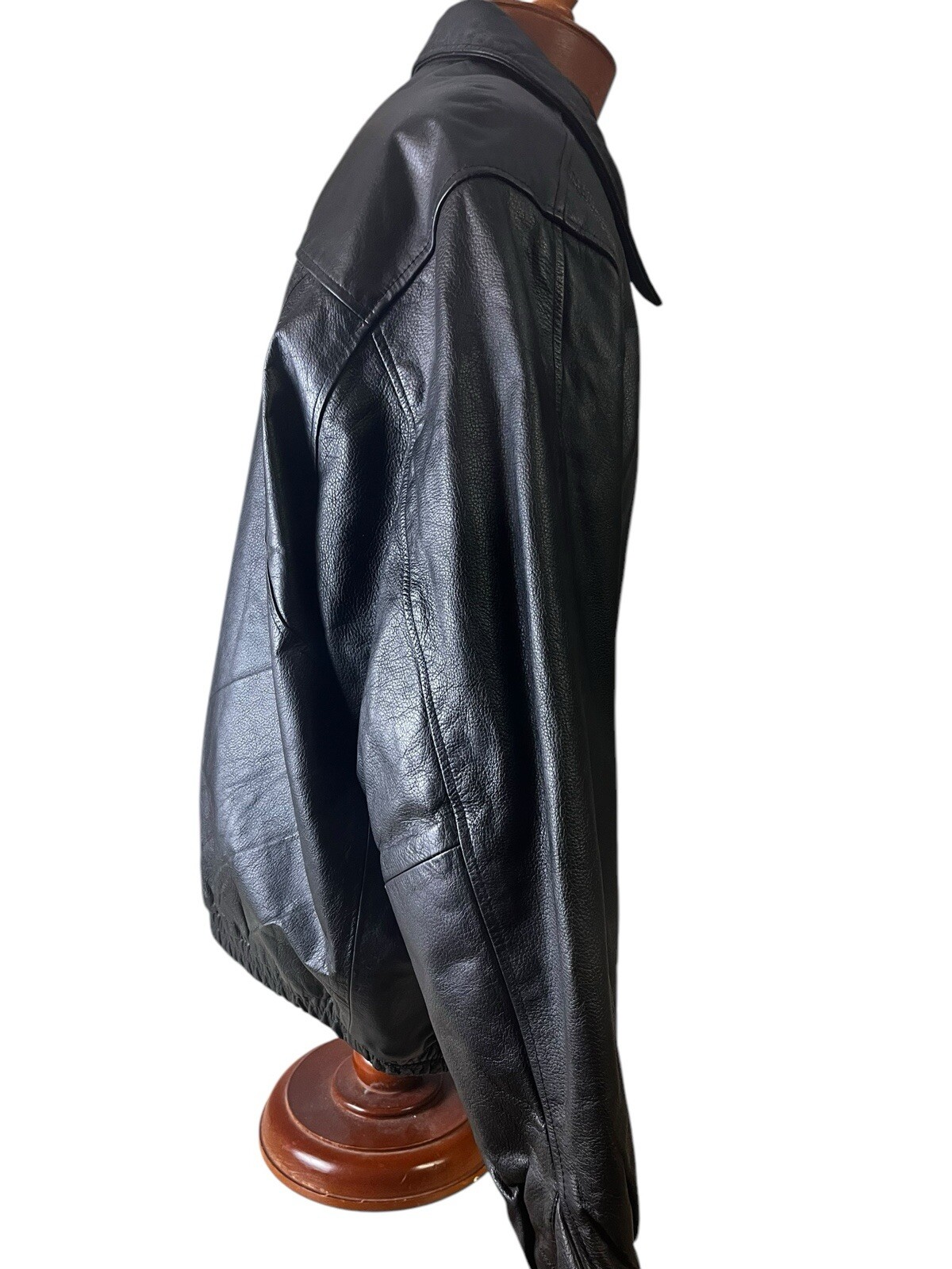 Trader Bay Men’s Black Leather Bomber Jacket YKK Zip Front Quilt Lining Size XL