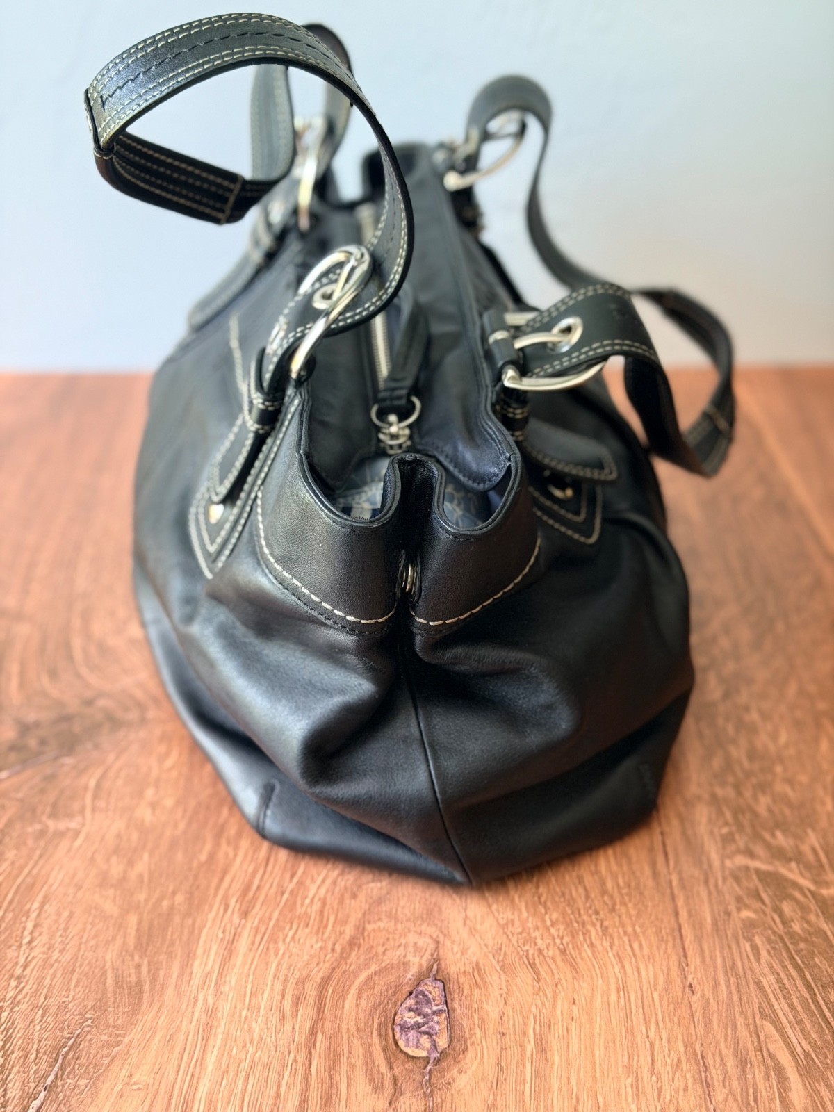 Coach F13732 Black Leather Hamptons Pleated Tote Shoulder Bag Purse Medium