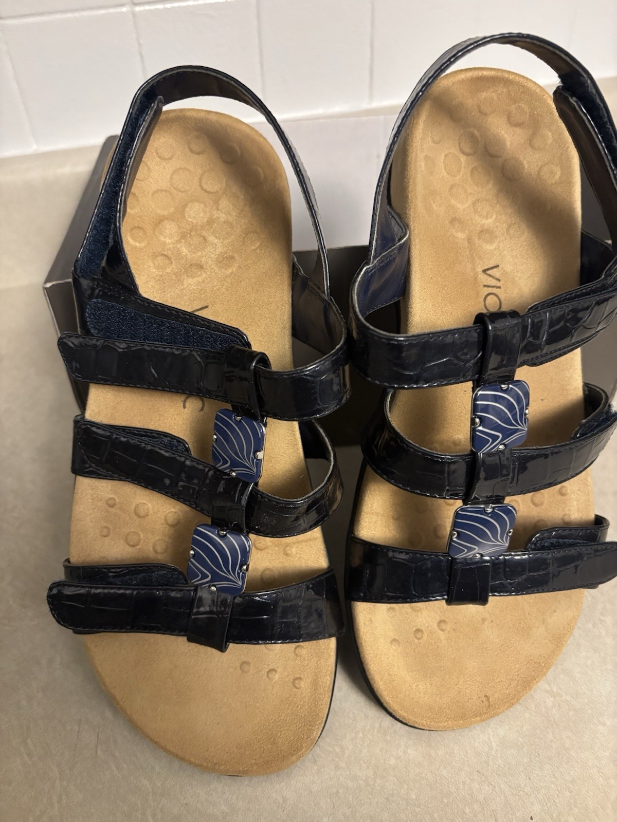 Vionic Women’s Navy Strappy Open Toe Sandals Hook & Loop Brand new Wide US 9W