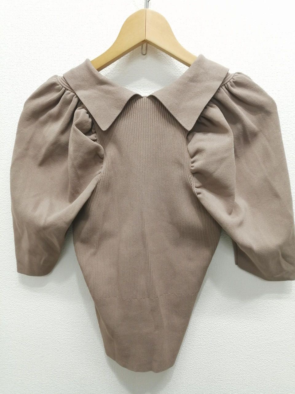 SOV. Puff Sleeve Rib Knit Top 38 BEG 0309-330-221B Used