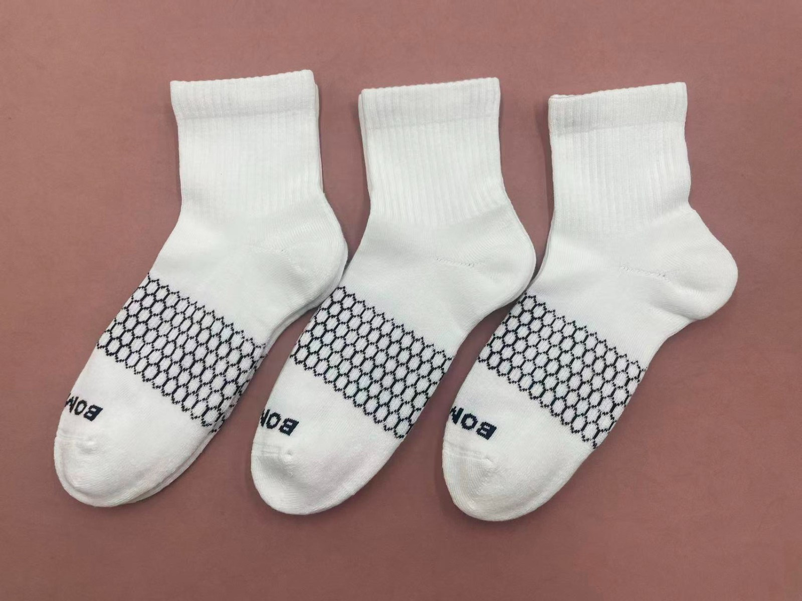 3 pairs BOMBAS Women’s Quarter socks Medium 8-10.5 White