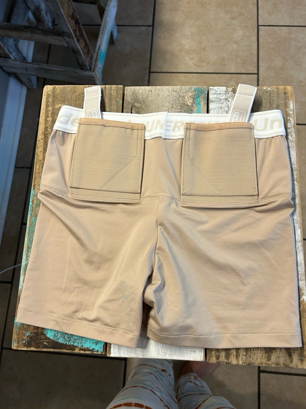 NWOT- Undertech Undercover Concealed Carry 2” Shorts Women’s Size Small