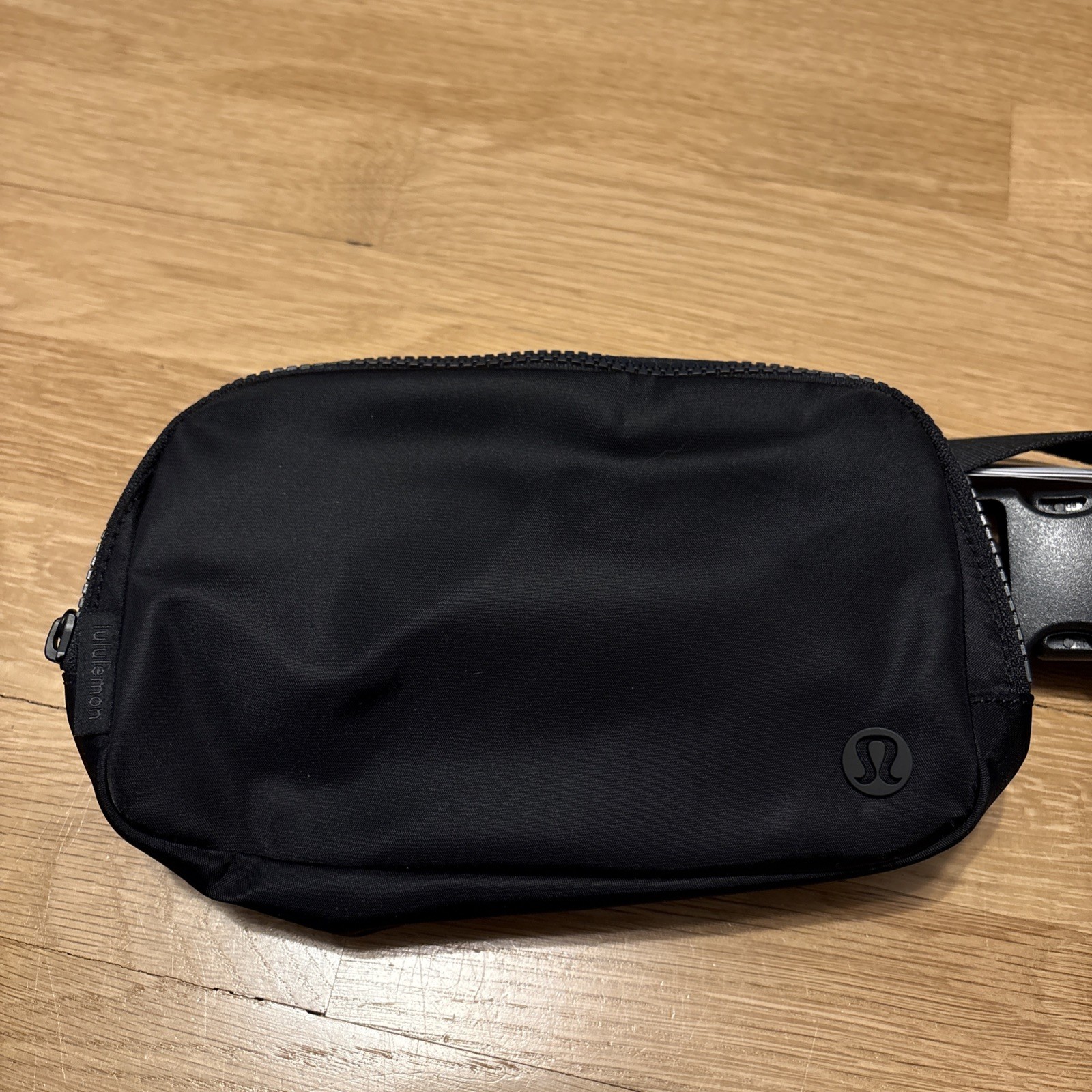 Lululemon Everywhere Black Belt Bag 1L Adjustable NWT Casual Shoulder Crossbody