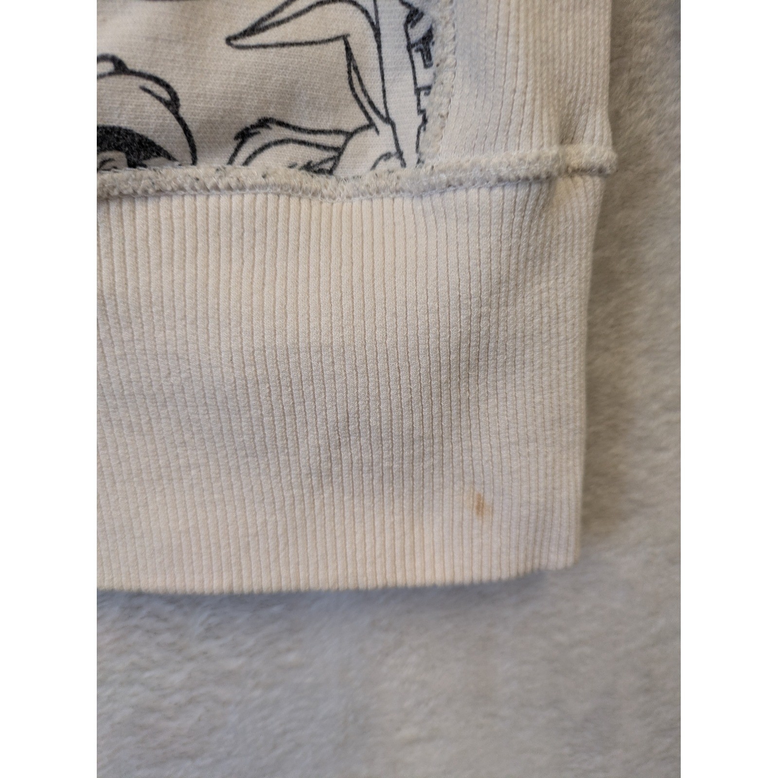 Champion Todd Snyder Sweatshirt Men’s Small Cream Looney Tunes All Over Print