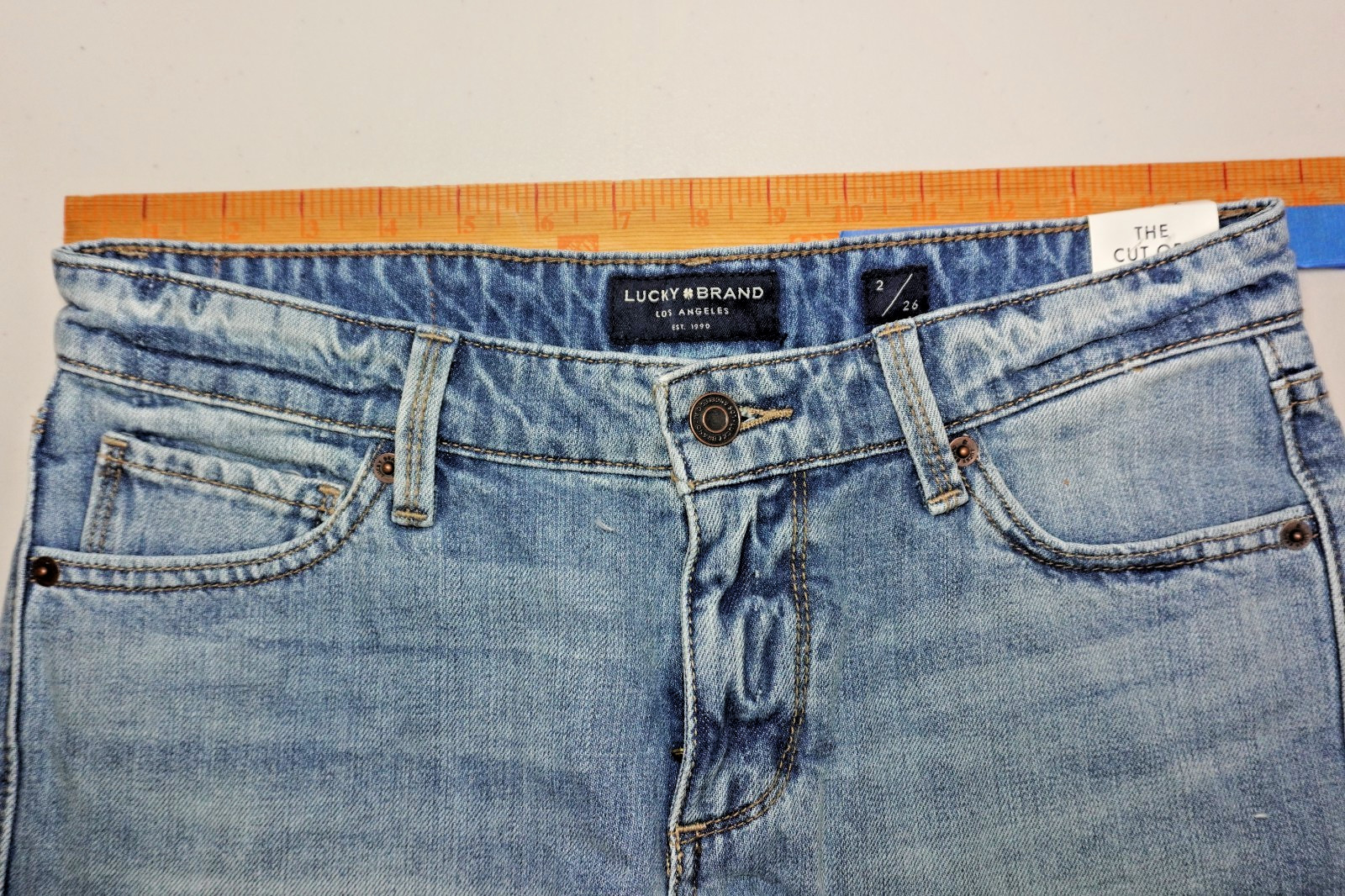 Lucky Brand Denim Cut Off Shorts Light Wash Frayed Hem Mid Rise Casual