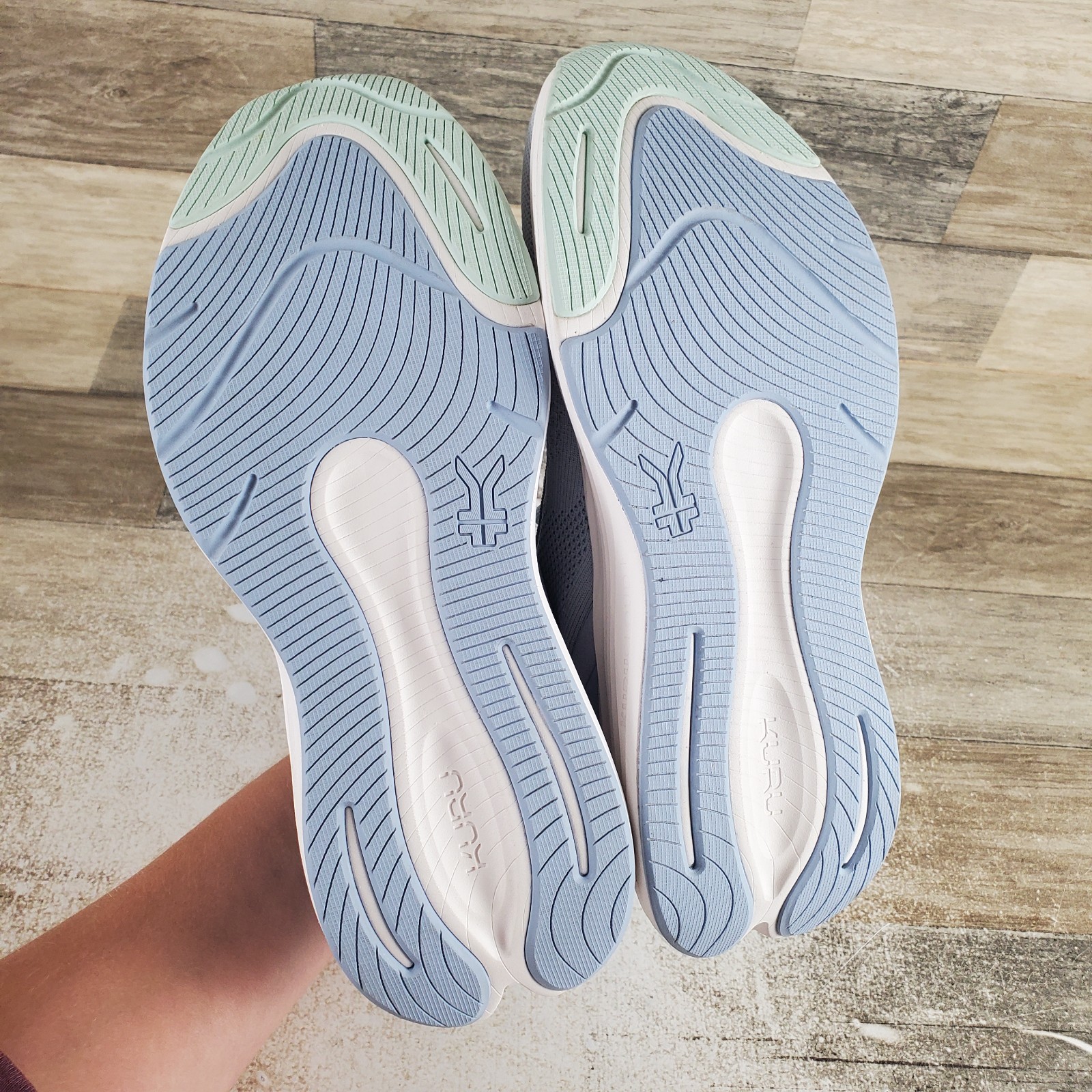 KURU Atom 2 Womens Shoes Sz 9 M Running Mist Blue Bright White Lace Up Sneaker